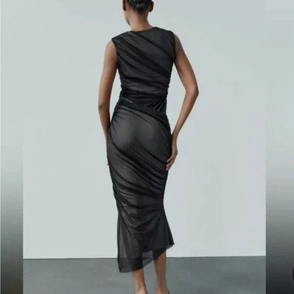 NWT Zara Black Contrast Tulle Dress.  SZ L - Picture 4 of 4